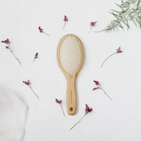 OLIVIA GARDEN Bamboo Touch - Eco-Friendly Bamboo Brush -  Detangle Nylon M - bontókefe M